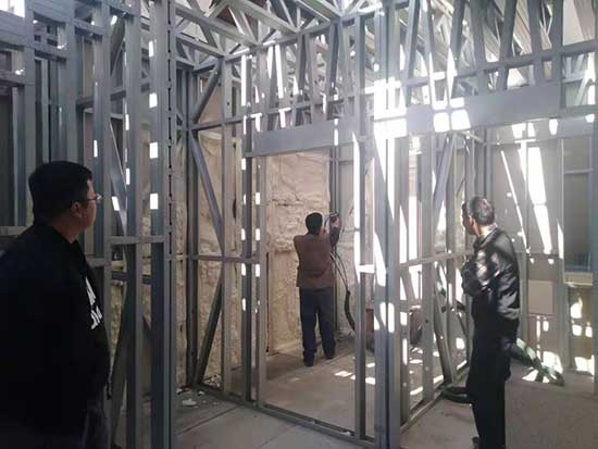 輕鋼保溫防火填充發泡聚氨酯效果