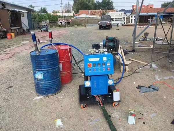 陜西聚氨酯噴涂機(圖1) 移動式房屋Q2600陜西聚氨酯噴涂機保溫施工