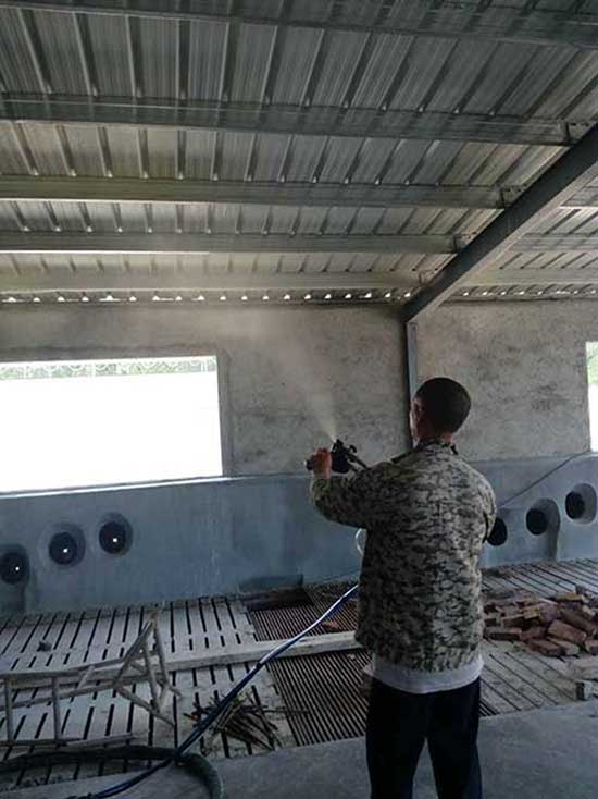 硬泡聚氨酯噴涂每平方多少錢(圖2) 養殖場頂棚硬泡聚氨酯噴涂每平方多少錢