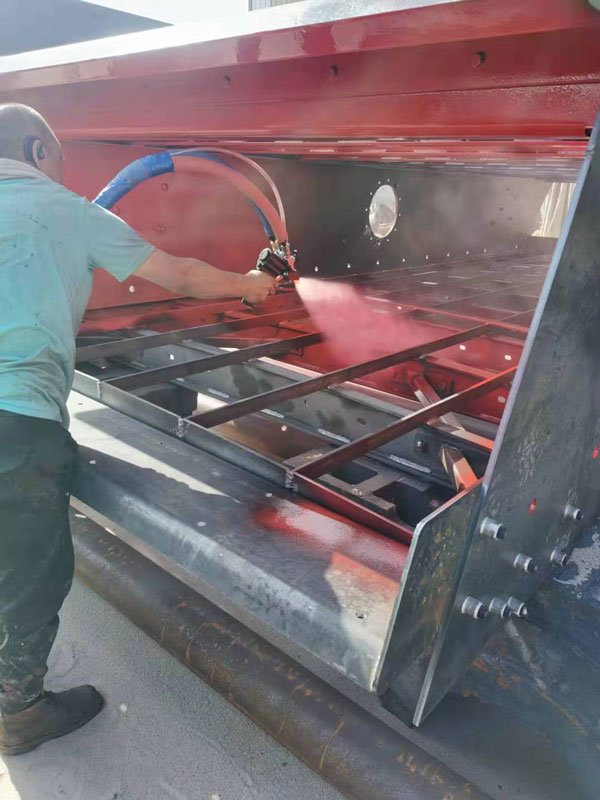 浮選機礦山機械內襯耐磨涂料施工案例