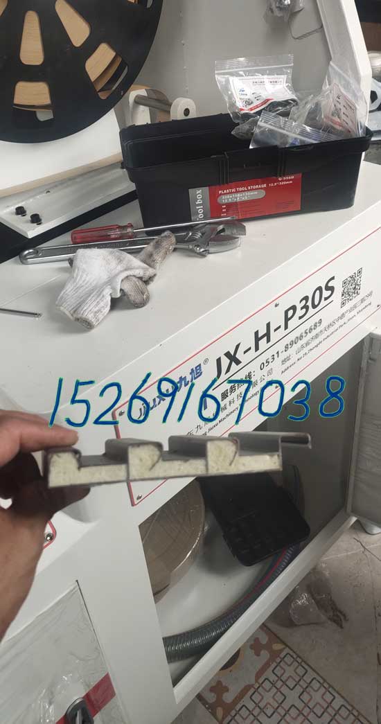 JX-H-P30S 鋁型材穿條機 產地貨源(圖5) 陽光房長城板空腔夾層穿條發泡案例