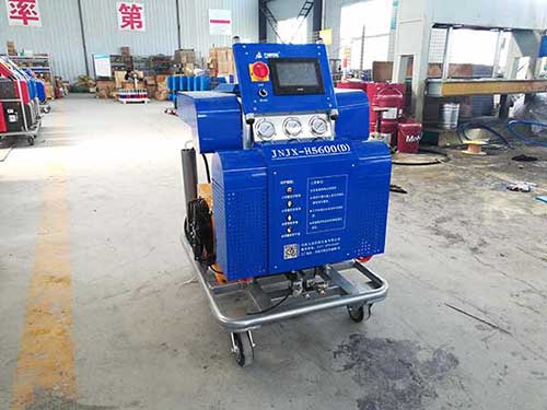 冷庫(kù)噴涂聚氨酯硬泡組合料噴涂設(shè)備(圖1) H5600D冷庫(kù)噴涂聚氨酯硬泡組合料噴涂設(shè)備