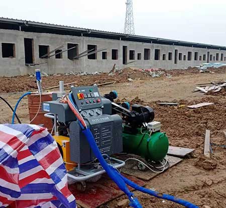 養(yǎng)殖場噴涂(圖3) H5600液壓養(yǎng)殖場噴涂機(jī)器