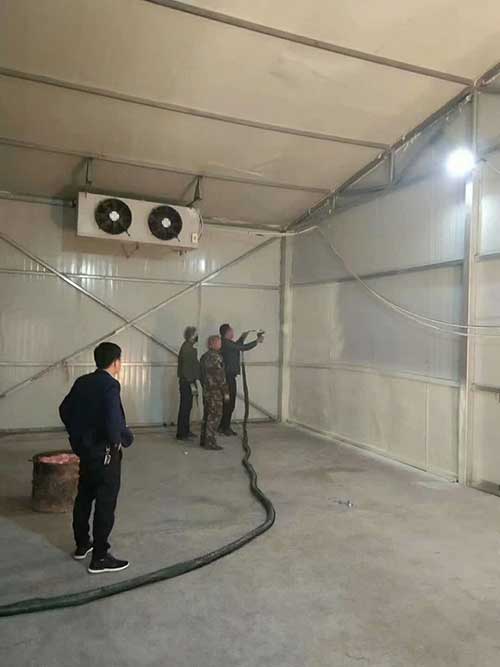 低溫冷藏庫聚氨酯發(fā)泡(圖2) 冷藏庫和冷藏箱聚氨酯保溫案例